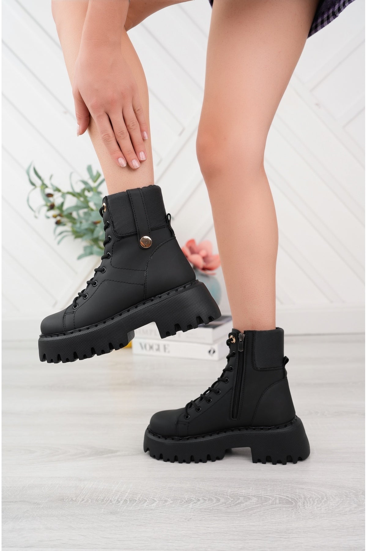 Bernade Kadın Bot Bağcıklı Fermuarlı Bot Ürün ikincil görseli