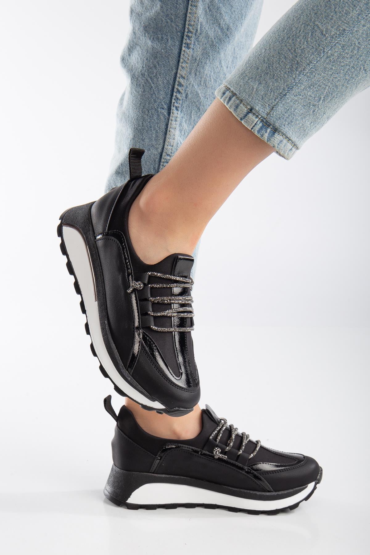 Verica Kadın Spor Ayakkabı Sneaker Lastik Detaylı Taşlı