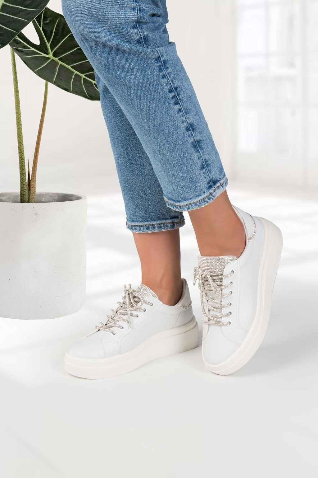 Kadın Taşlı Spor Ayakkabı Sneaker Günlük Bağcıklı SPRWL22910TŞL
