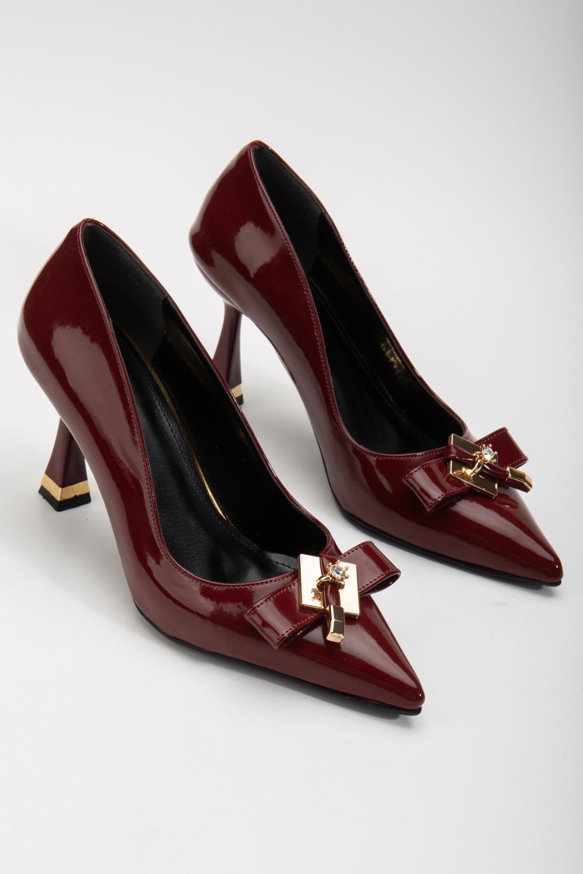 Suins Bretta Model Kadın Topuklu Tektaş Tokalı Stiletto Ayakkabı Ürün ana görseli