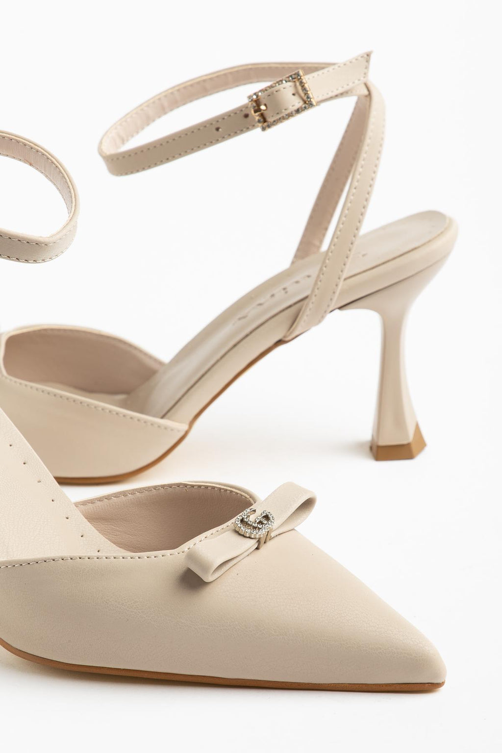 Suins Barco Model Bilekten Bağlamalı Kadın Stiletto Ayakkabı