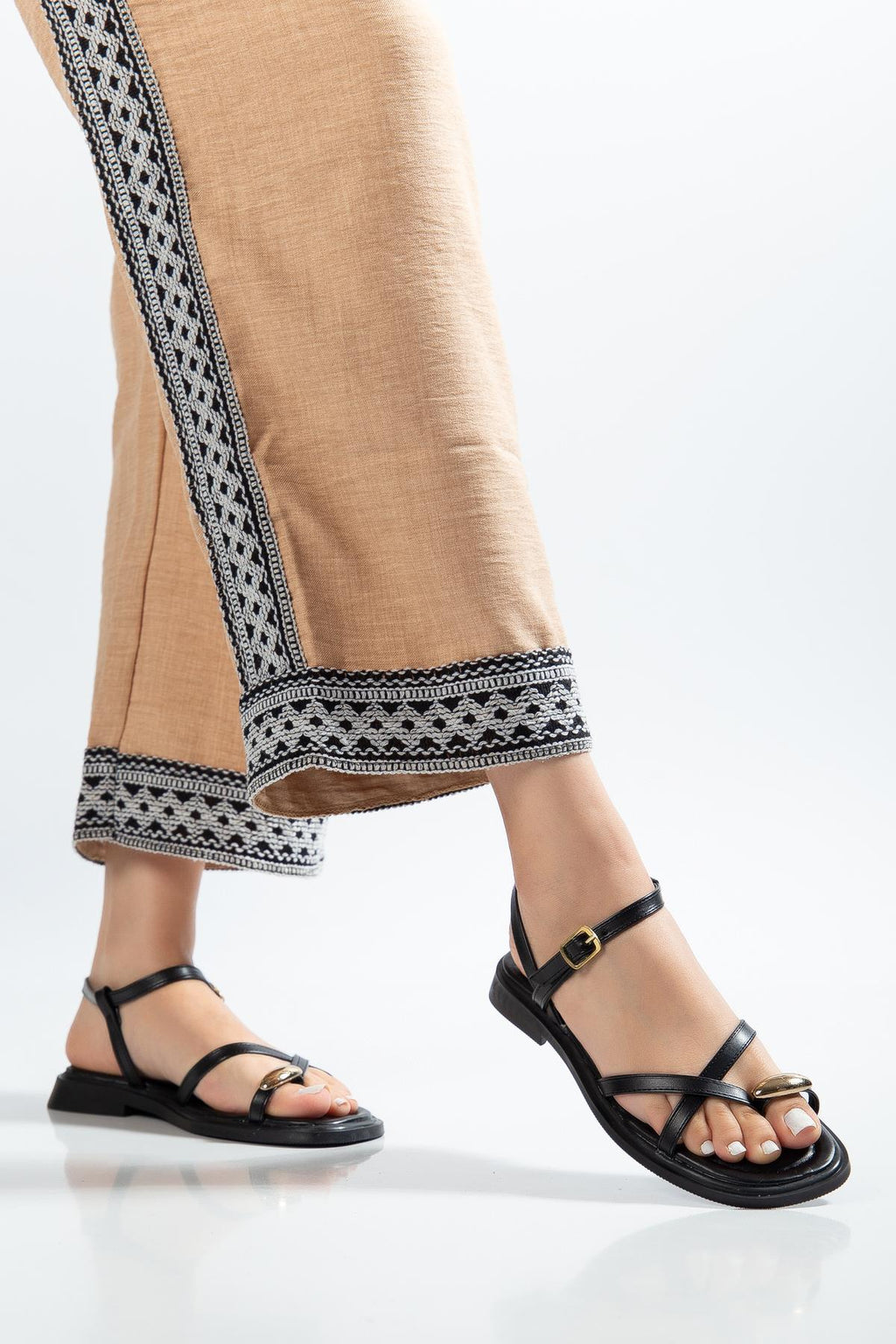 Suins Barry Model Kadın Yüzüklü Parmak Arası Sandalet