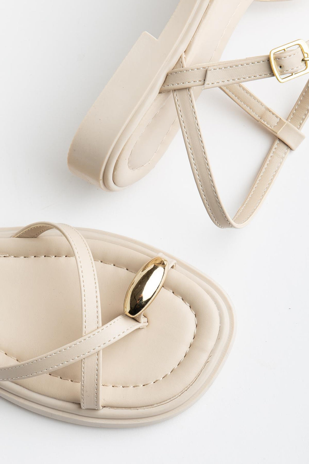 Suins Barry Model Kadın Yüzüklü Parmak Arası Sandalet