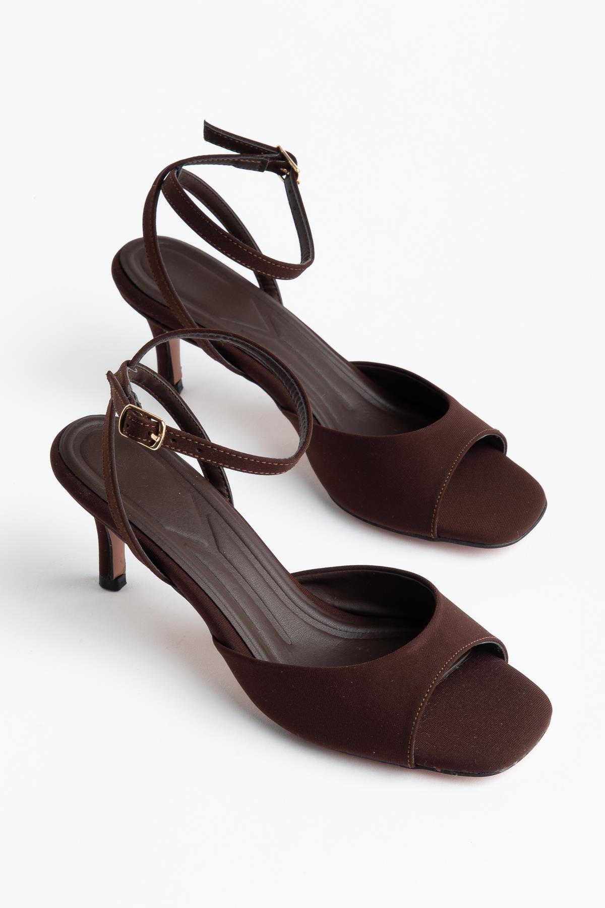 Suins Carmel Model Kadın Bilekten Bağlamalı Stiletto Ayakkabı