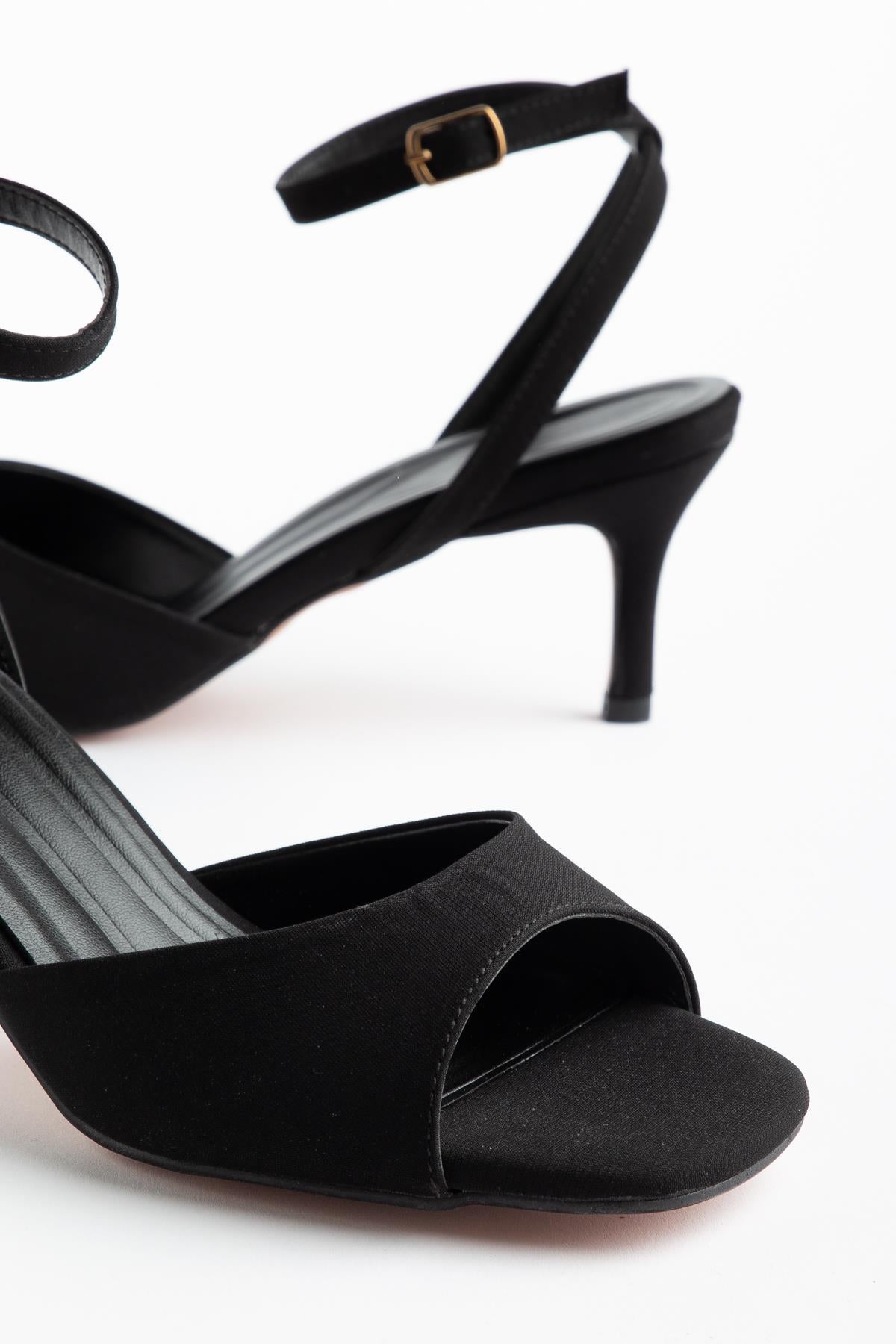 Suins Carmel Model Kadın Bilekten Bağlamalı Stiletto Ayakkabı