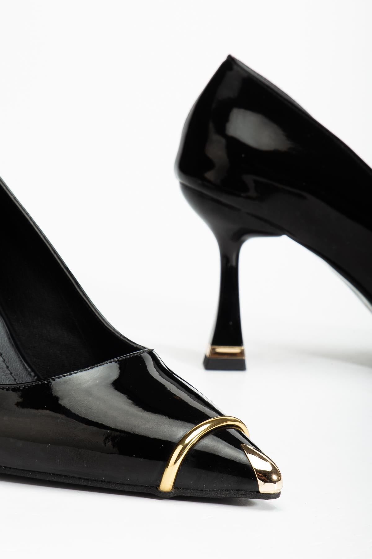 Suins Clove Model Kadın Topuklu Burnu Metal Detaylı Stiletto Ayakkabı