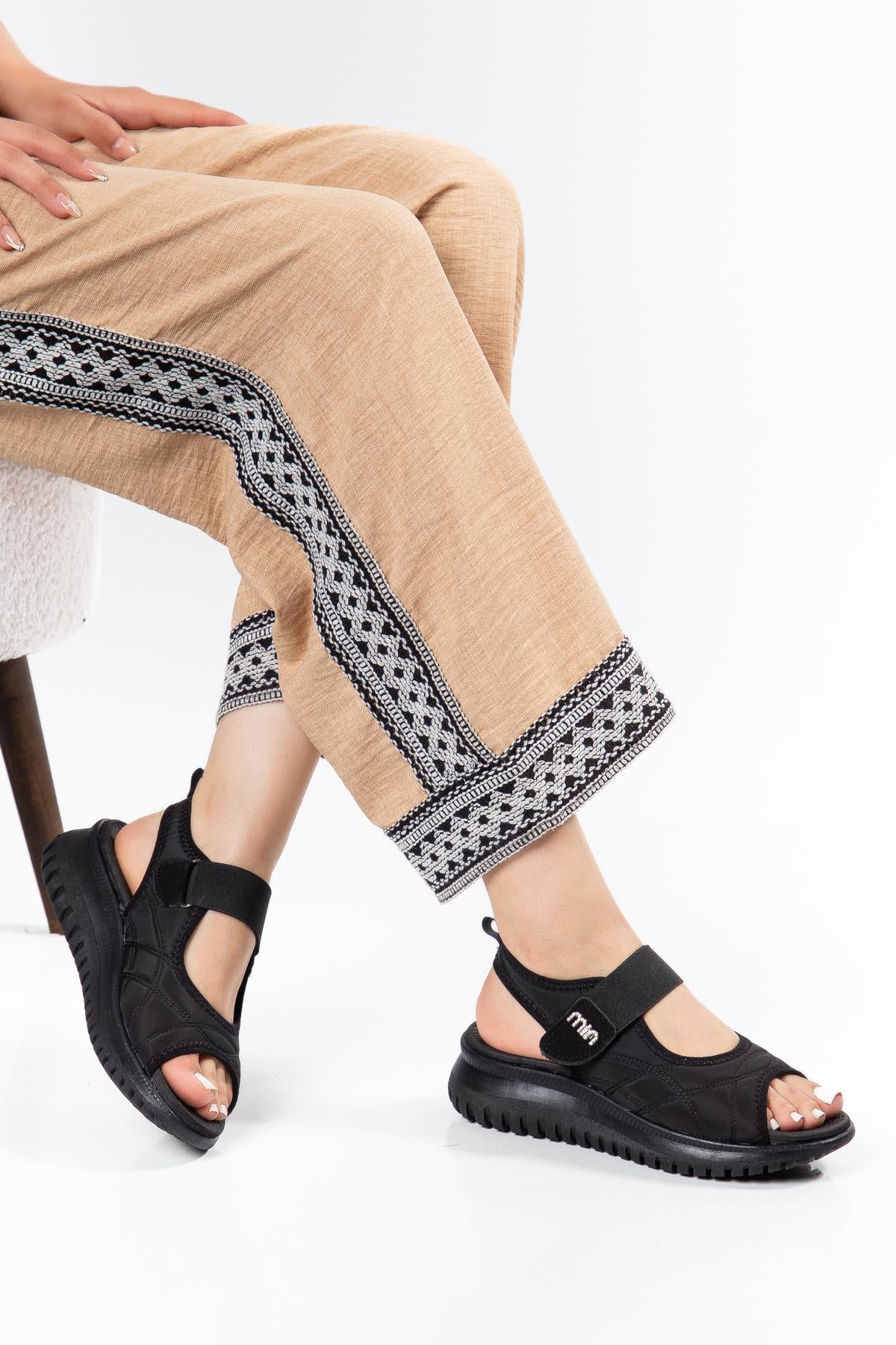 Suins Drea Model Lastik Bantlı Sandalet