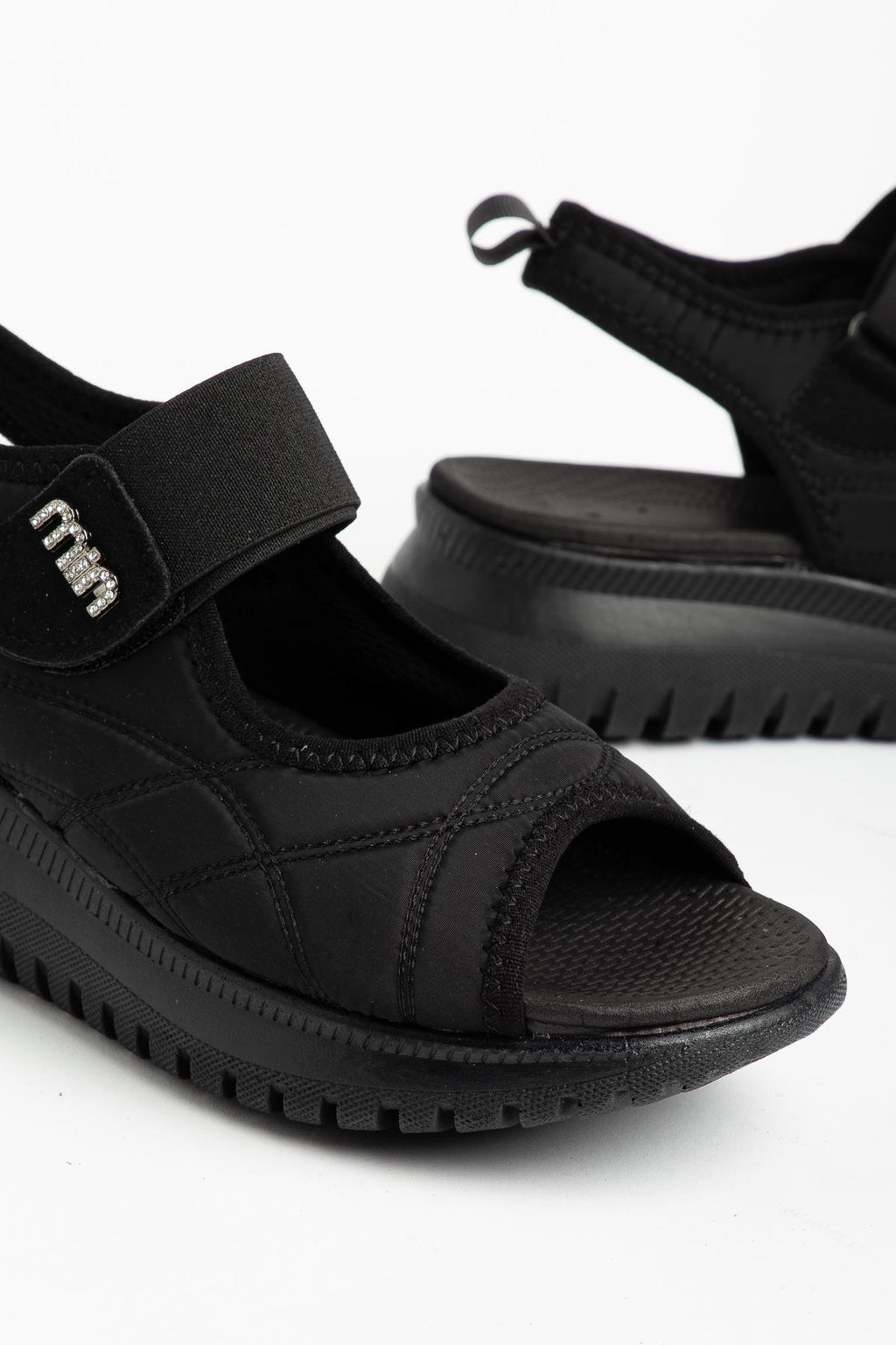 Suins Drea Model Lastik Bantlı Sandalet
