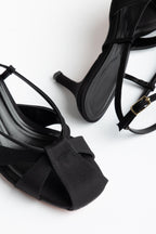 Suins Eliza Model Kadın Bilekten Bağlamalı Stiletto Ayakkabı