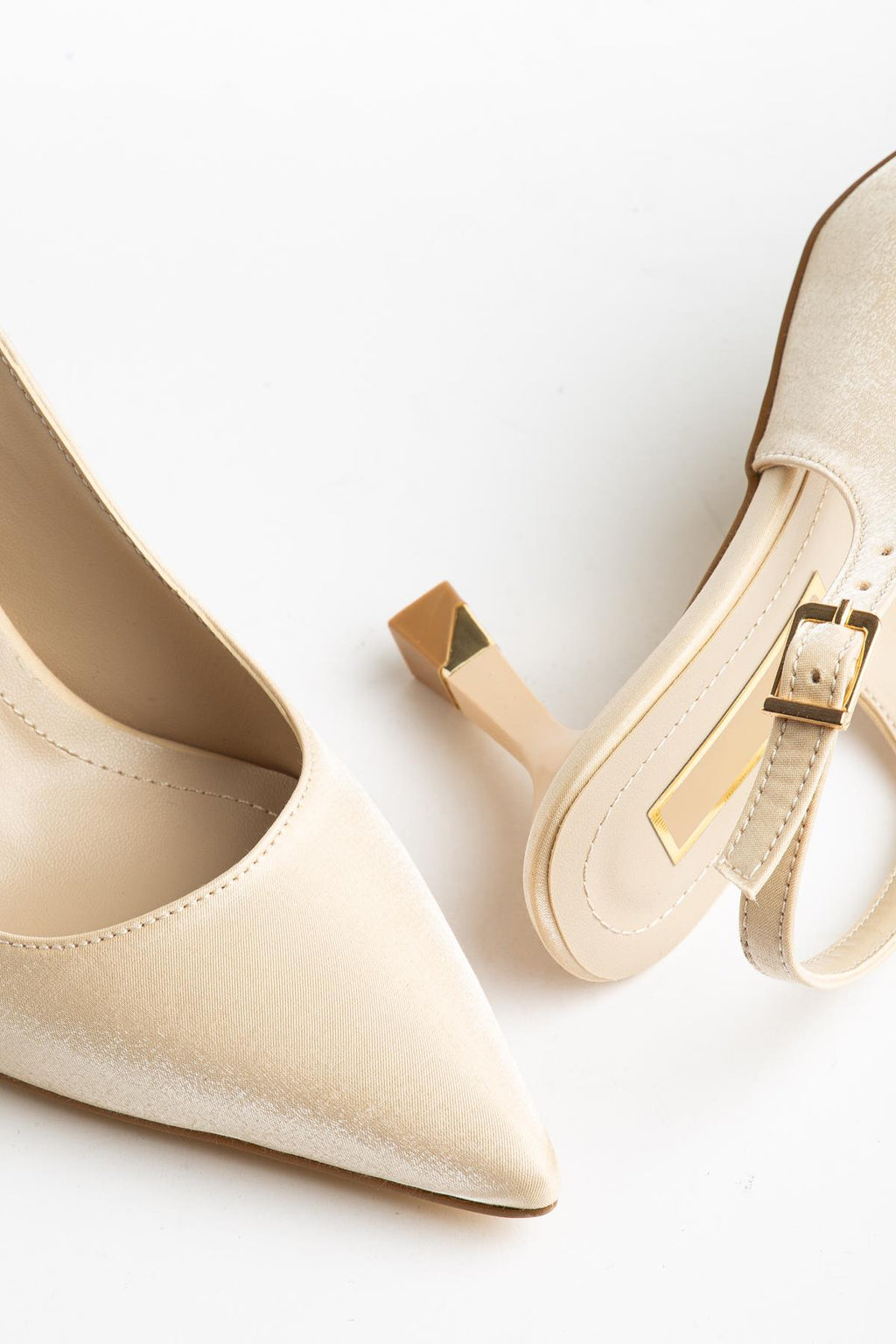 Suins Hope Model Kadın Stiletto Parlak Saten Ayakkabı
