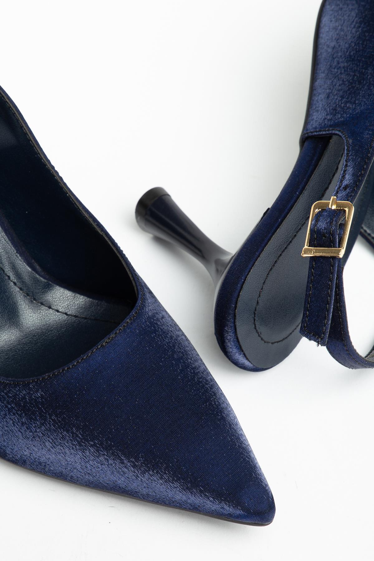 Suins Hope Model Kadın Stiletto Parlak Saten Ayakkabı