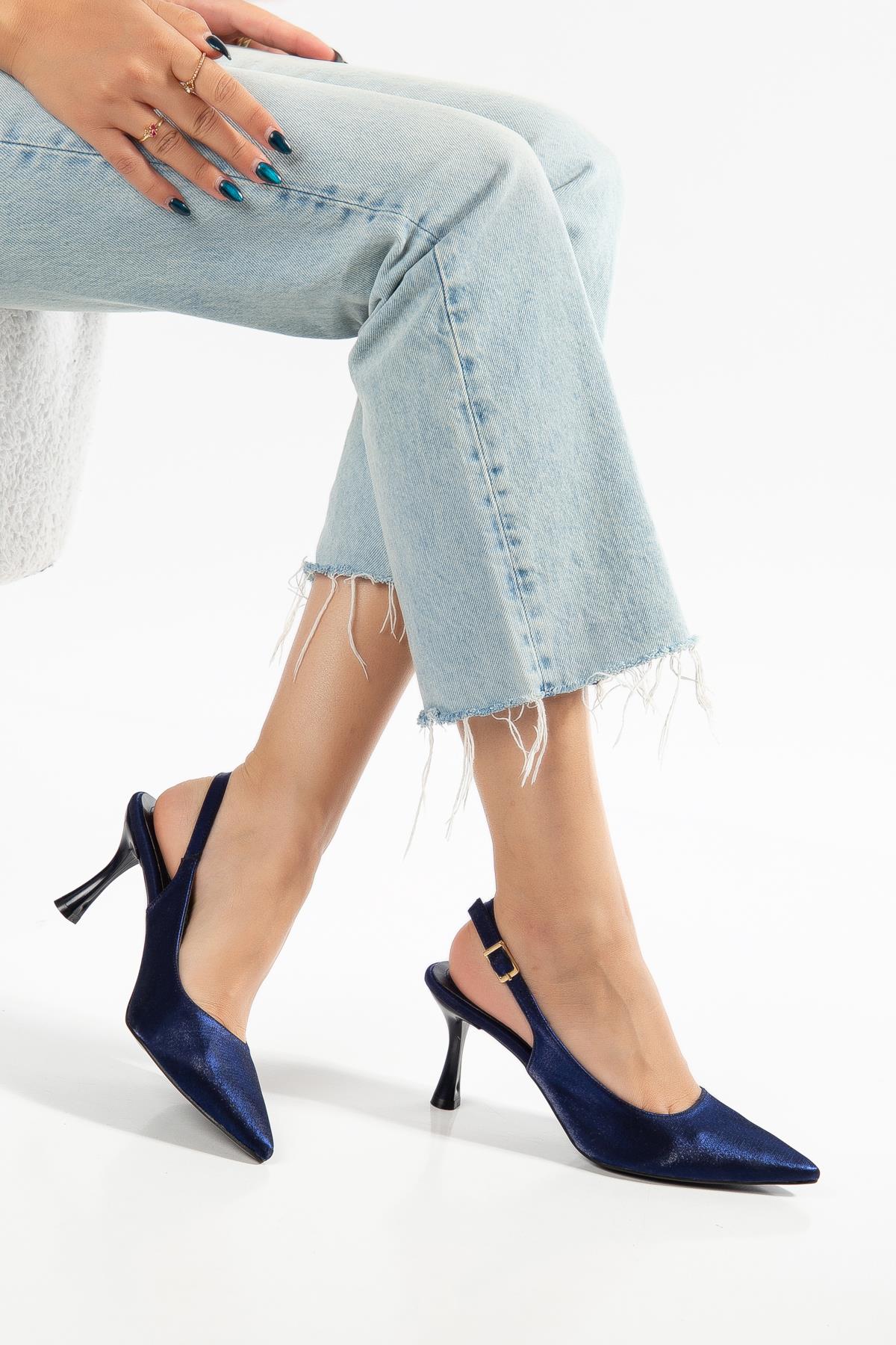 Suins Hope Model Kadın Stiletto Parlak Saten Ayakkabı