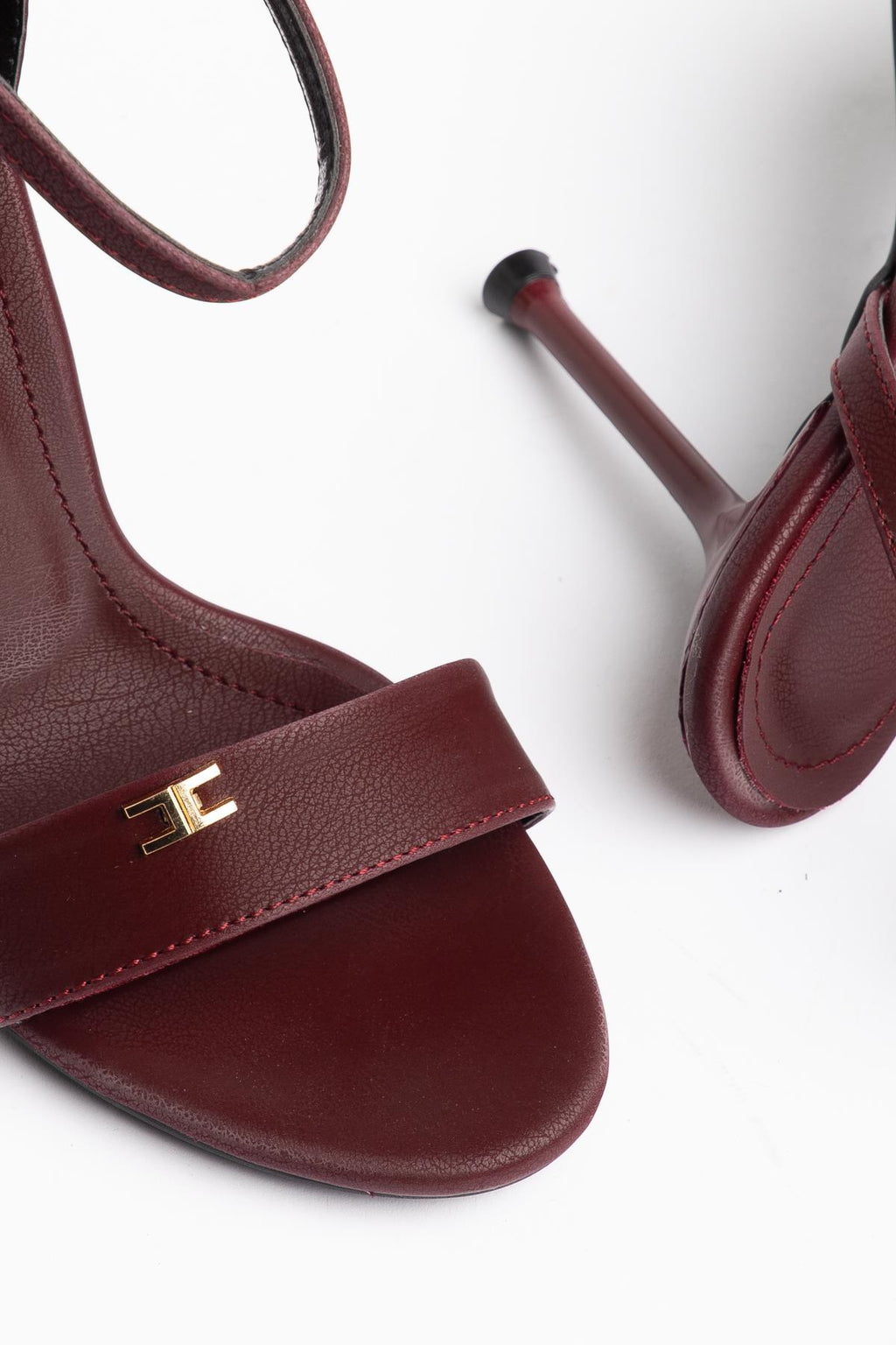 Suins Kaine Model Bilekten Bağlamalı Kadın Topuklu Ayakkabı