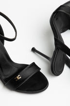 Suins Kaine Model Bilekten Bağlamalı Kadın Topuklu Ayakkabı