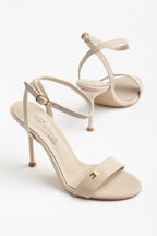 Suins Kaine Model Bilekten Bağlamalı Kadın Topuklu Ayakkabı