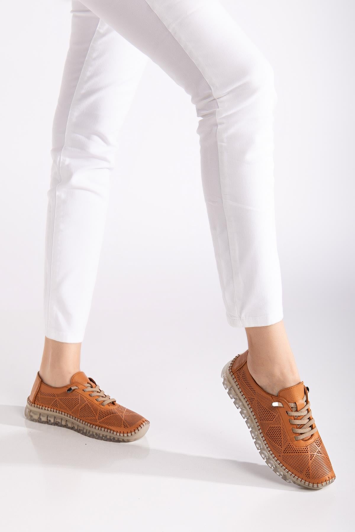 Suins Leona Hakiki Deri Yumuşak Kadın Günlük Spor Ayakkabı Sneaker Ürün ikincil görseli