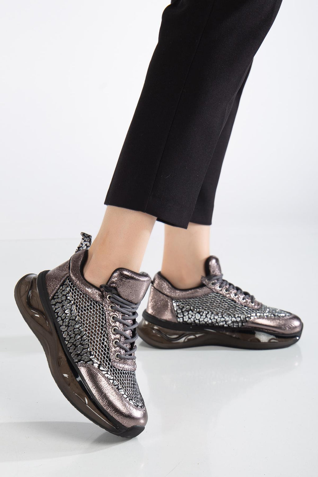 Suins Rowen Model Kadın Leopar Desenli Fileli Spor Ayakkabı Sneaker