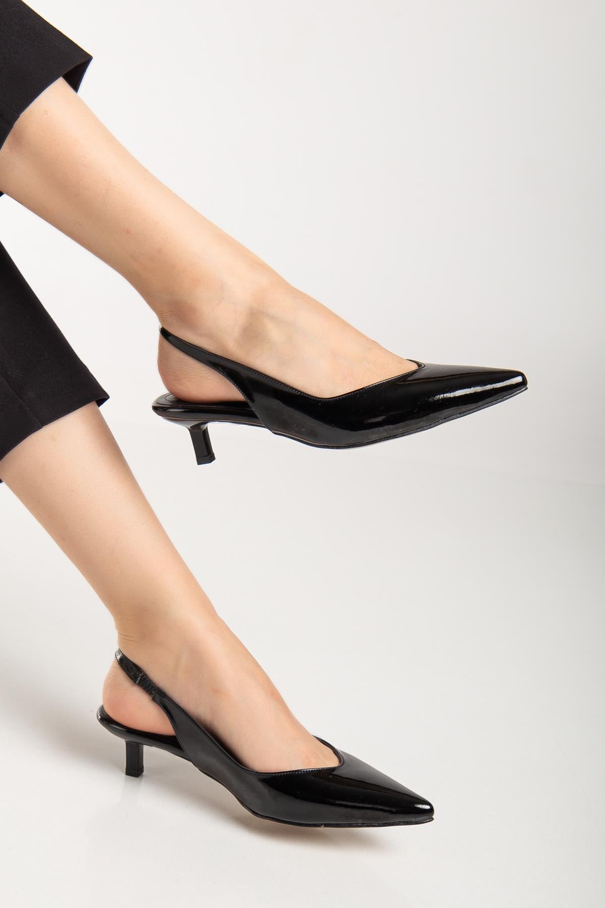 Suins Stephen Model Kadın 4 Cm Kısa Mini Topuklu Rugan Ayakkabı