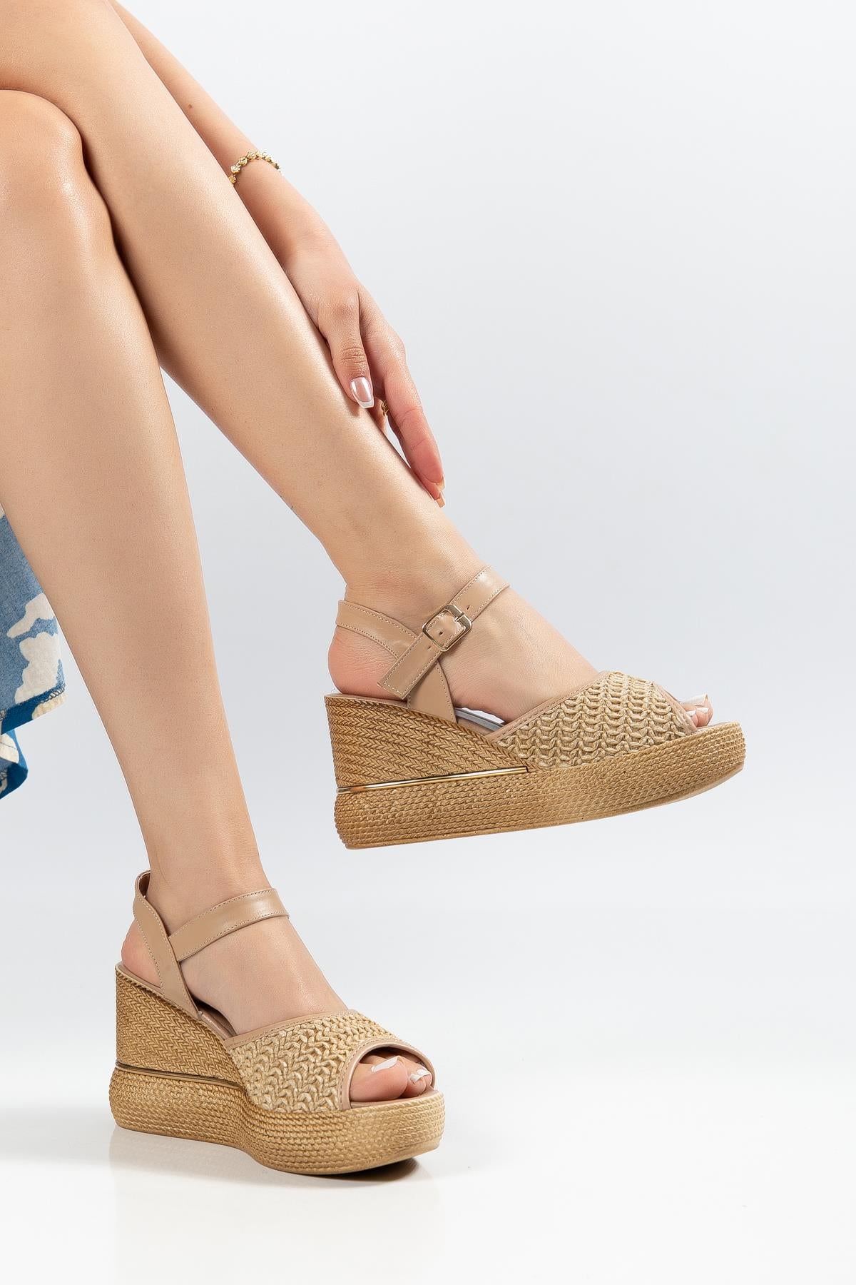 Suins Wilma Hasır Desenli Kadın Dolgu Taban Sandalet Ayakkabı Ürün ana görseli